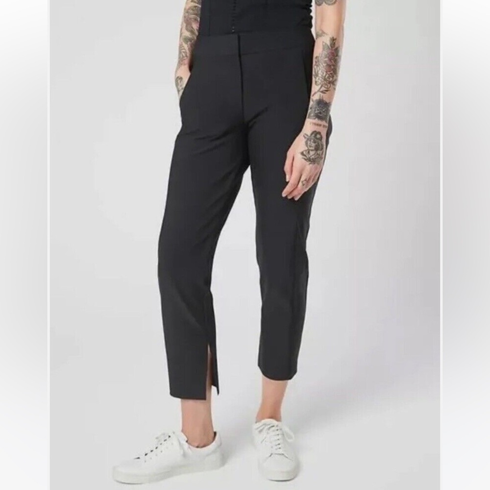Athleta Stellar Straight Crop Pant, in black. Size 4